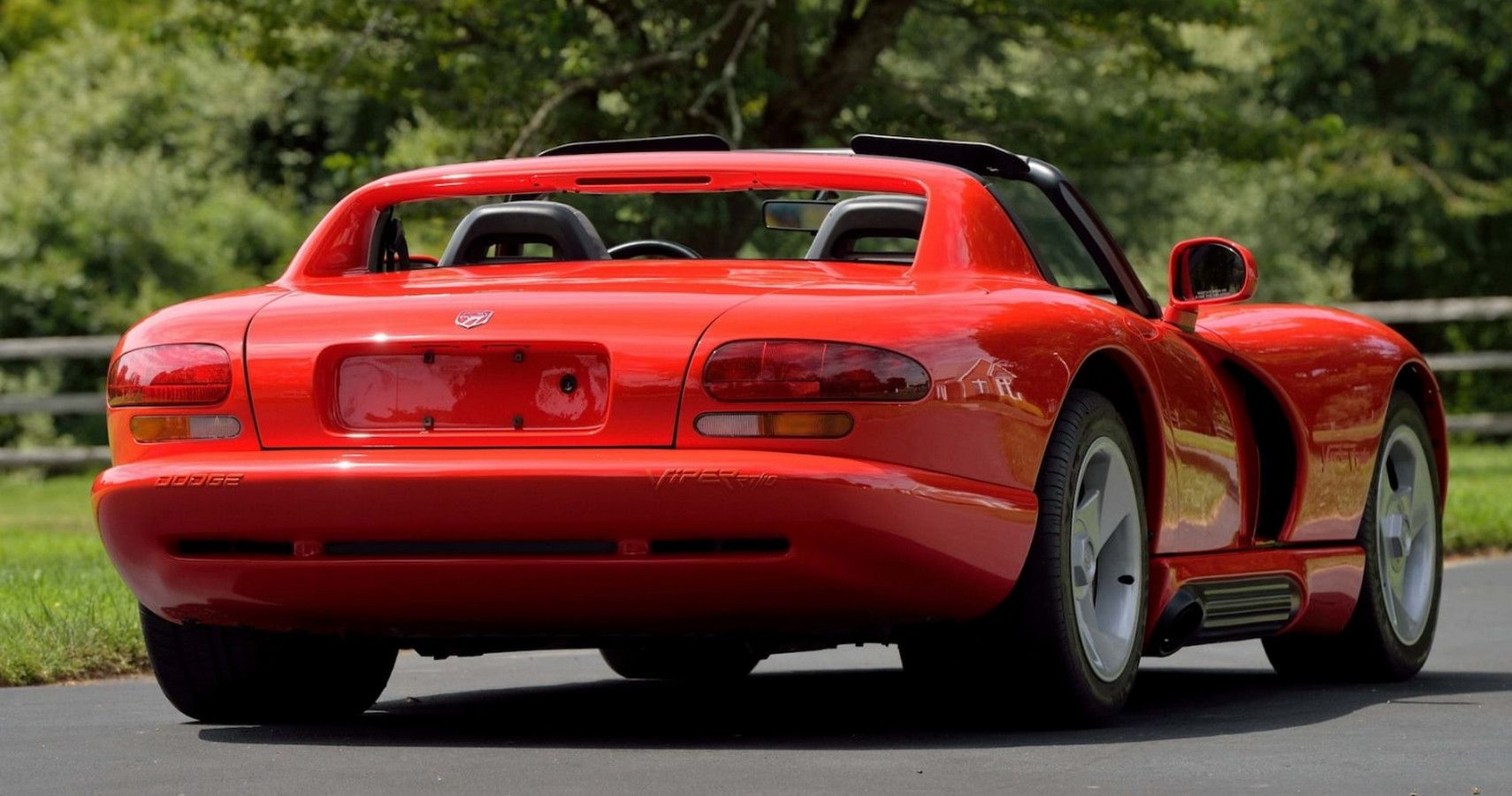 Dodge Viper - Rear