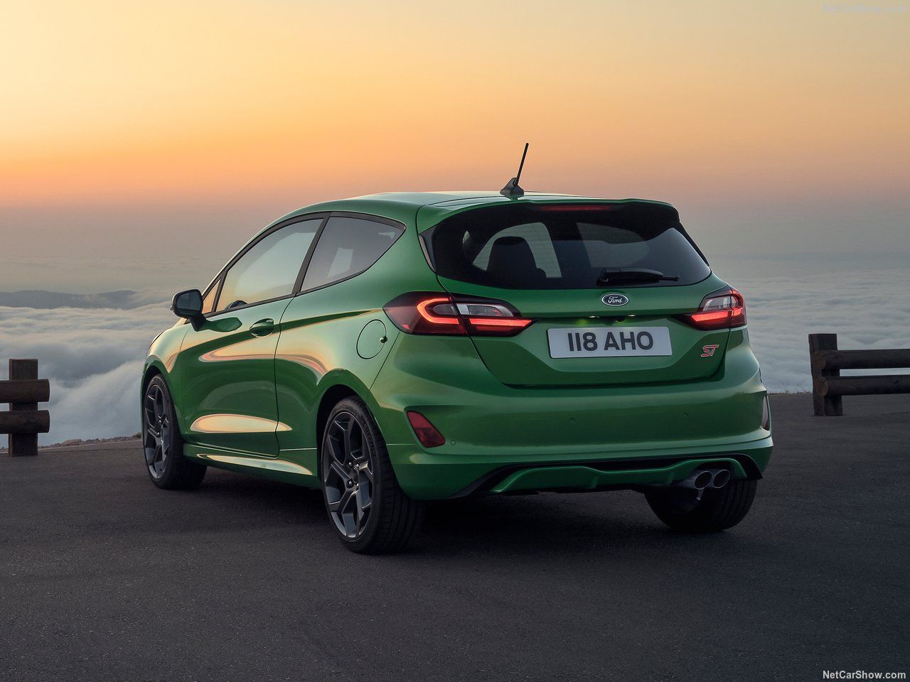 Ford-Fiesta_ST-2022-Rear