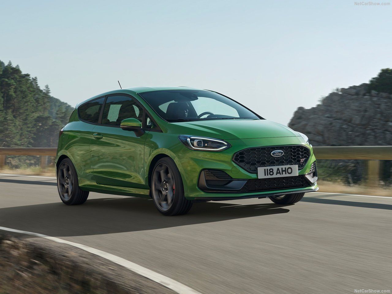 Ford-Fiesta_ST-2022-