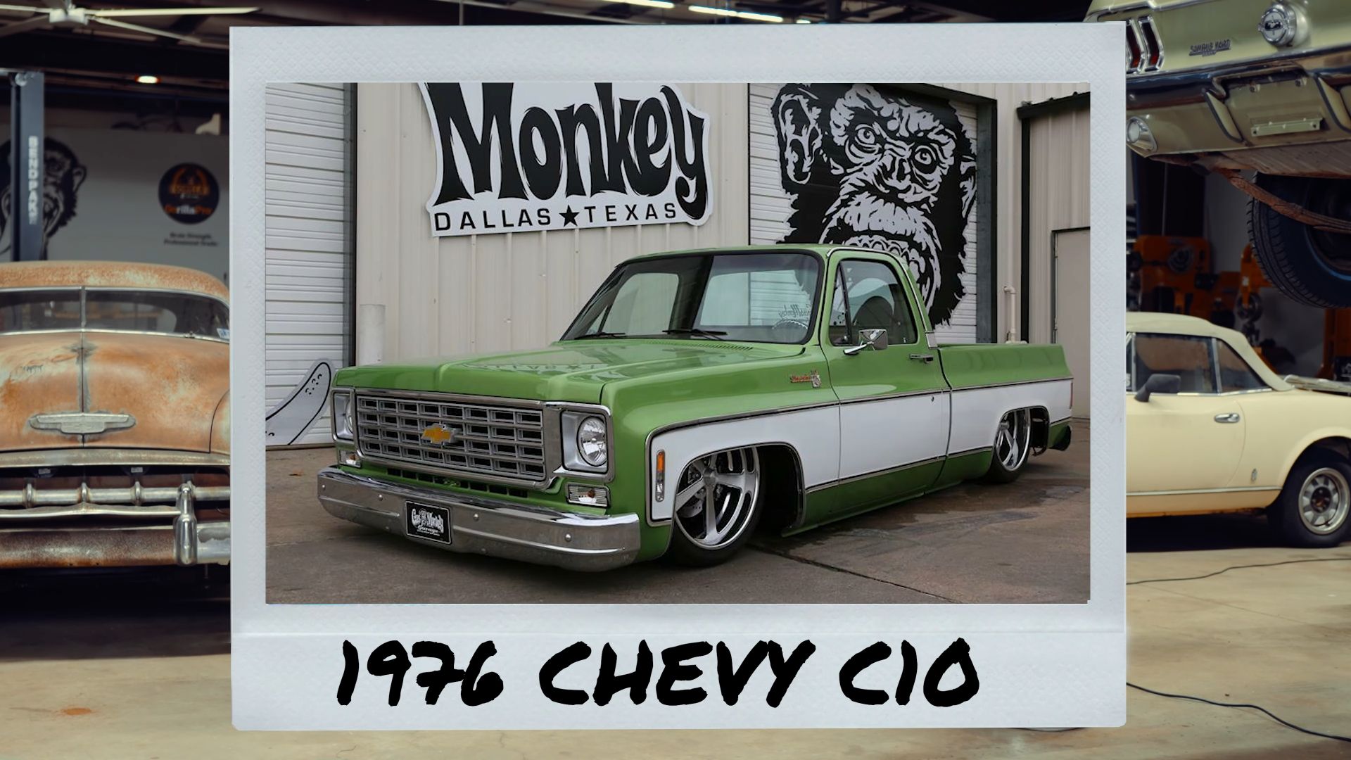 Gas Monkey Garage 1976 Chevrolet C10 vue du quart avant