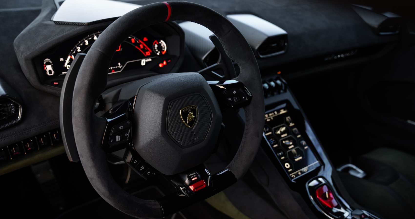 Lamborghini Huracan Sterrato Cockpit