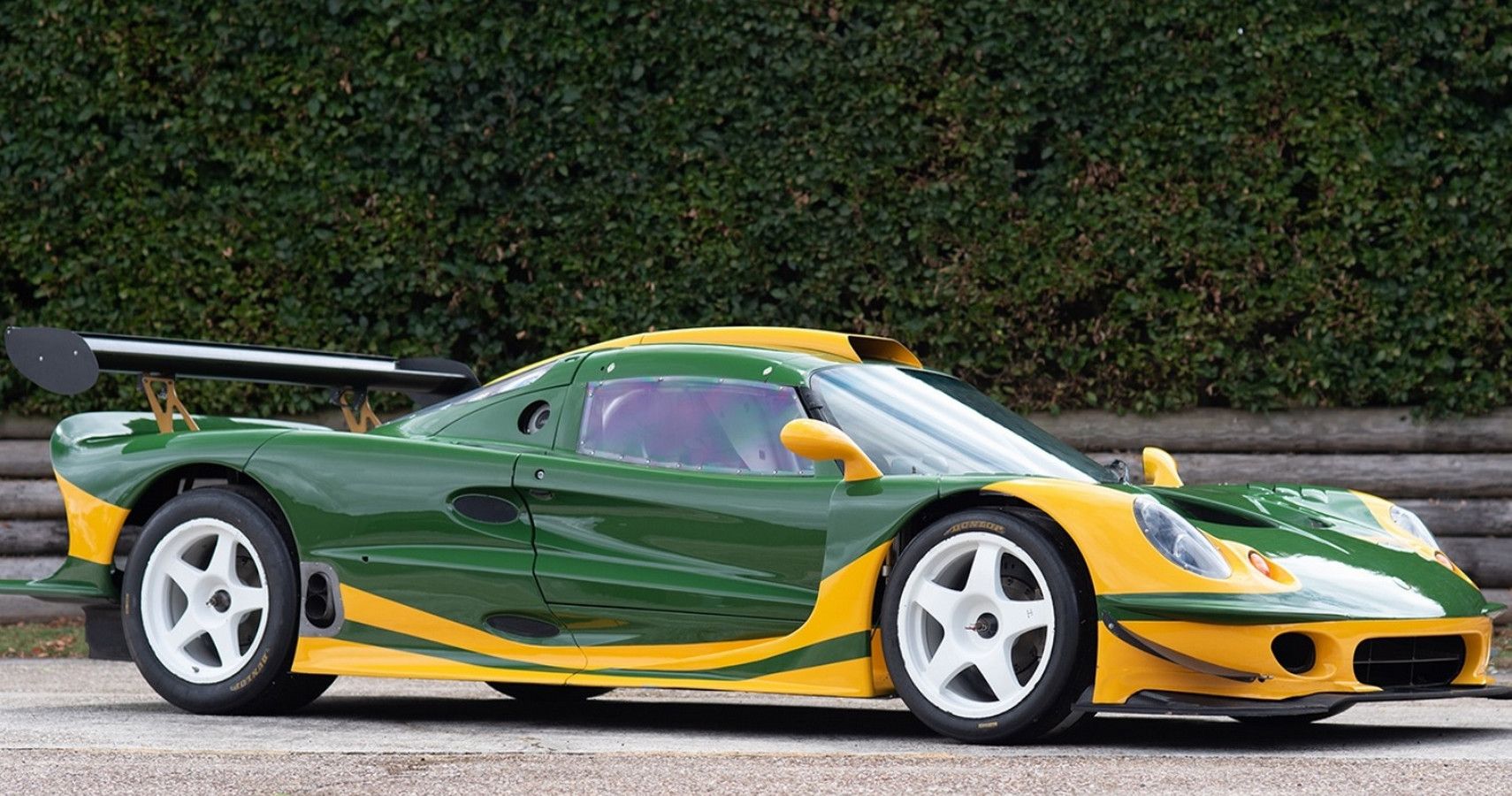 Lotus Elise GT1 - side view