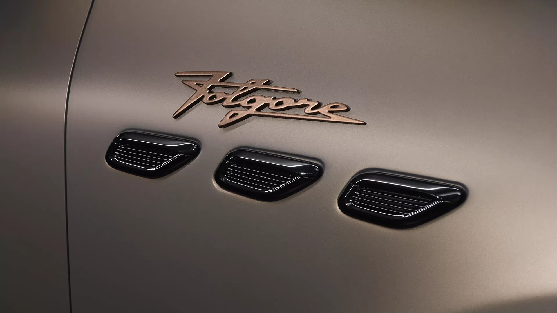 Maserati Grecale Folgore Badge Closeup