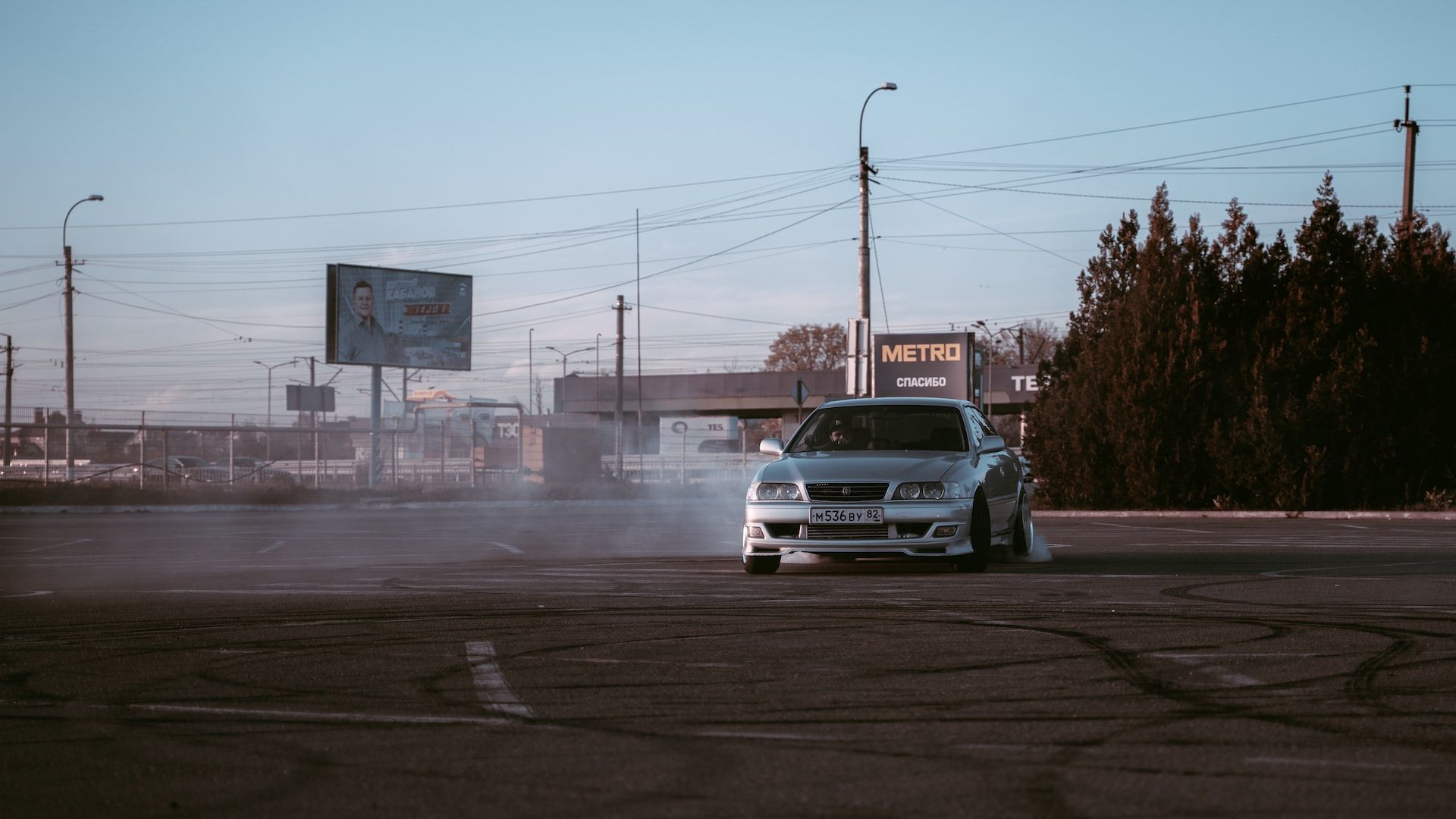 Silver Toyota Chaser over steering on track