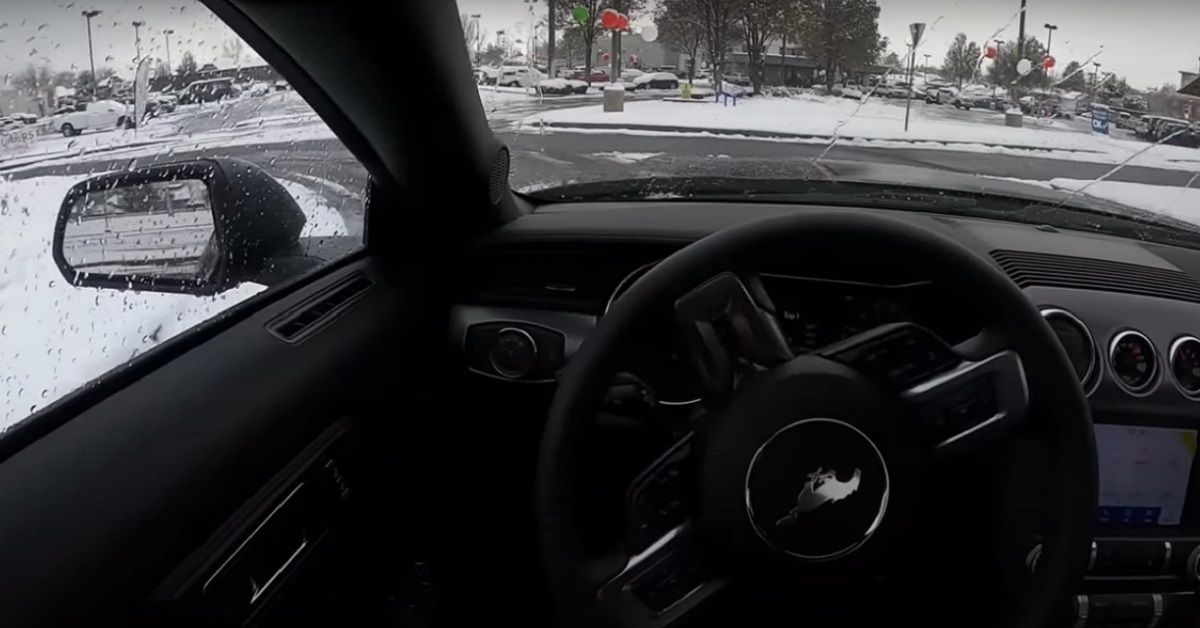 mustang-drive-snow