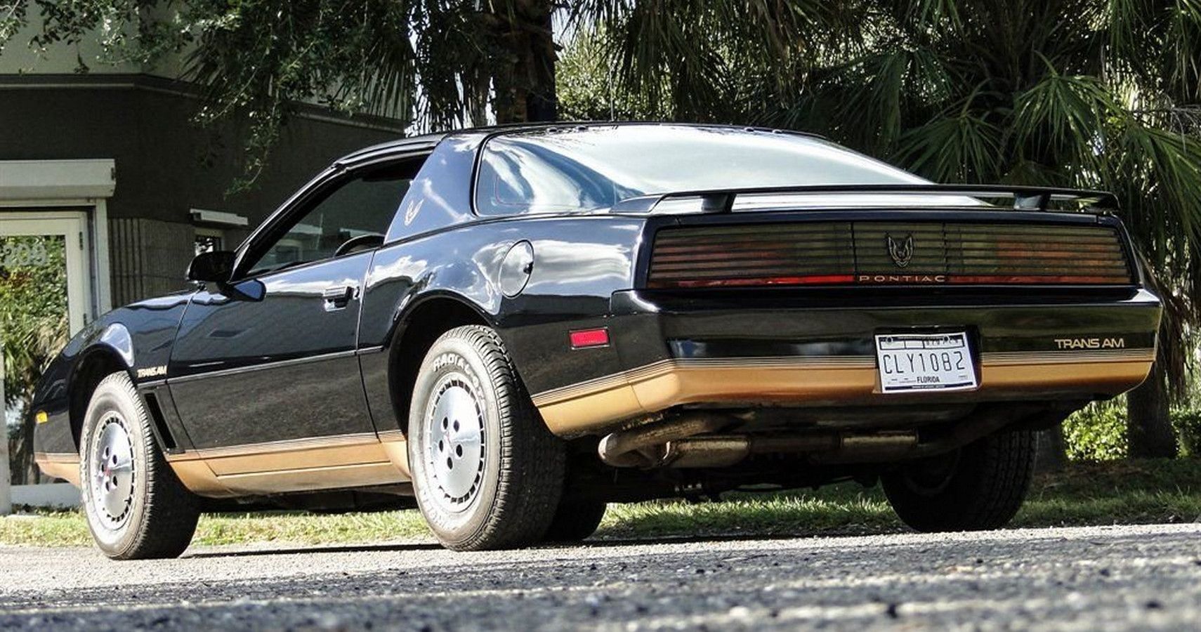 Pontiac Firebird - Rear