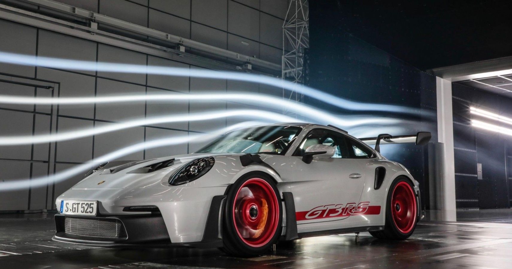 Porsche 911 GT3 RS action front 3/4 shot