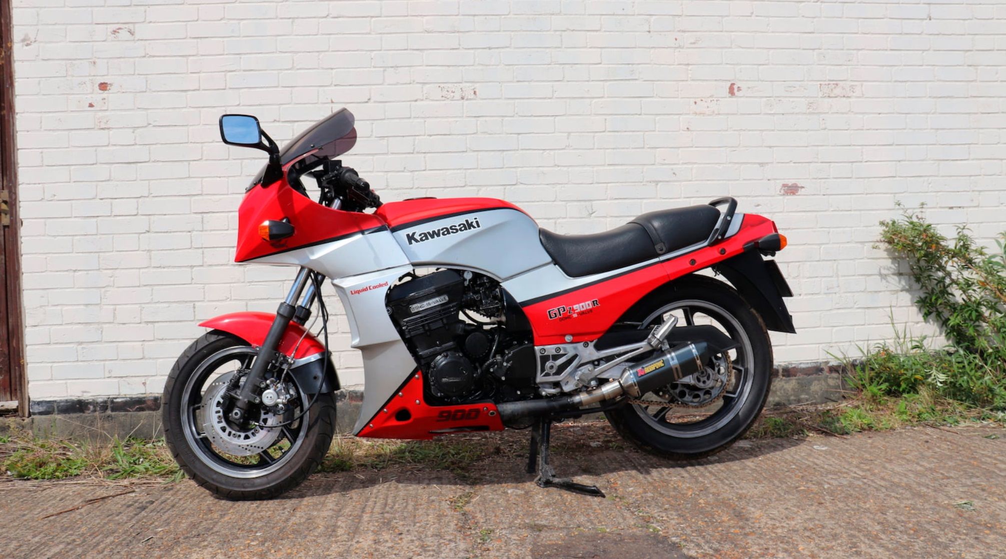 The Real Story Behind Maverick's Kawasaki GPZ900R From Top Gun