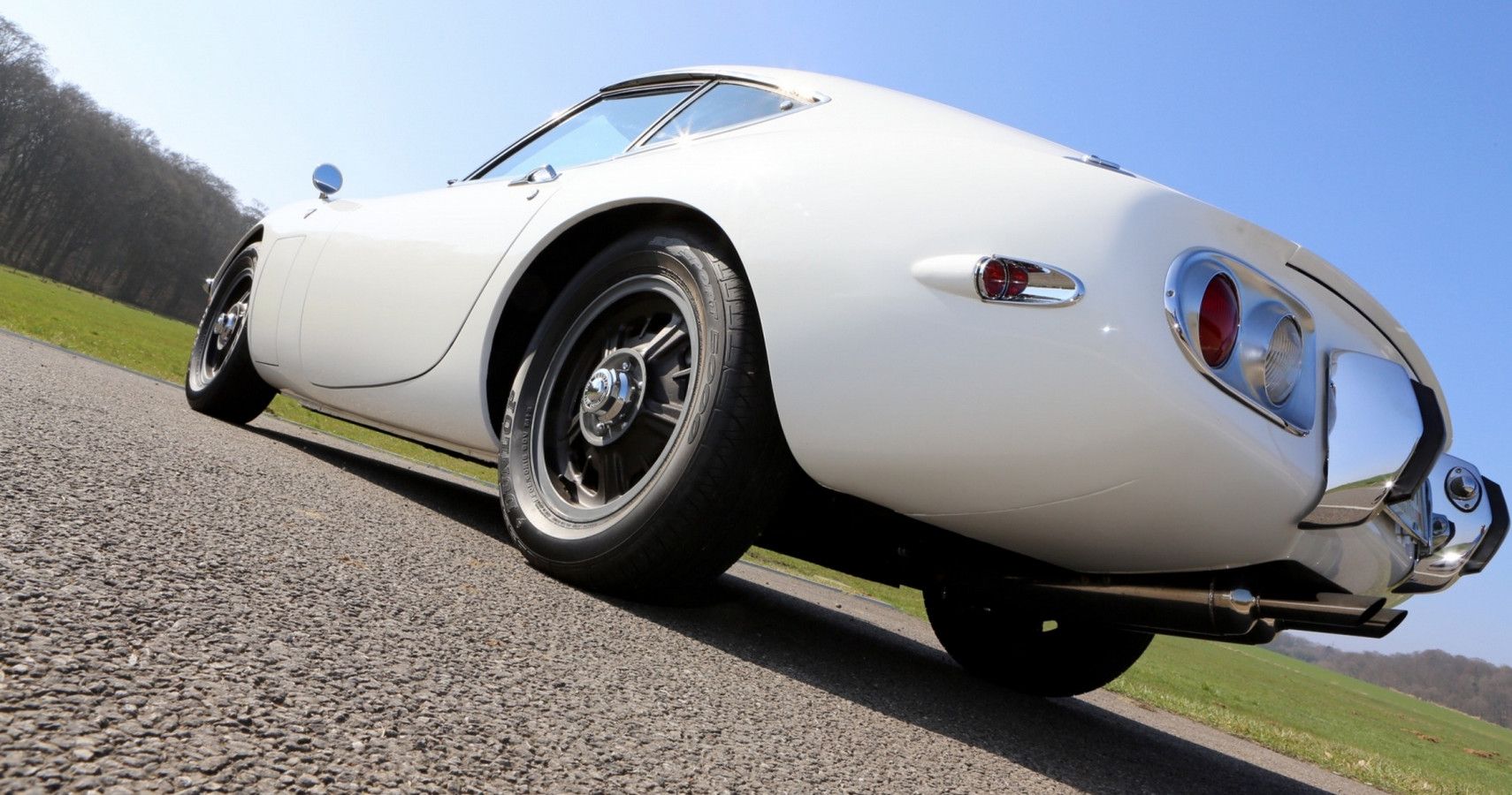 Toyota 2000GT - Rear-1