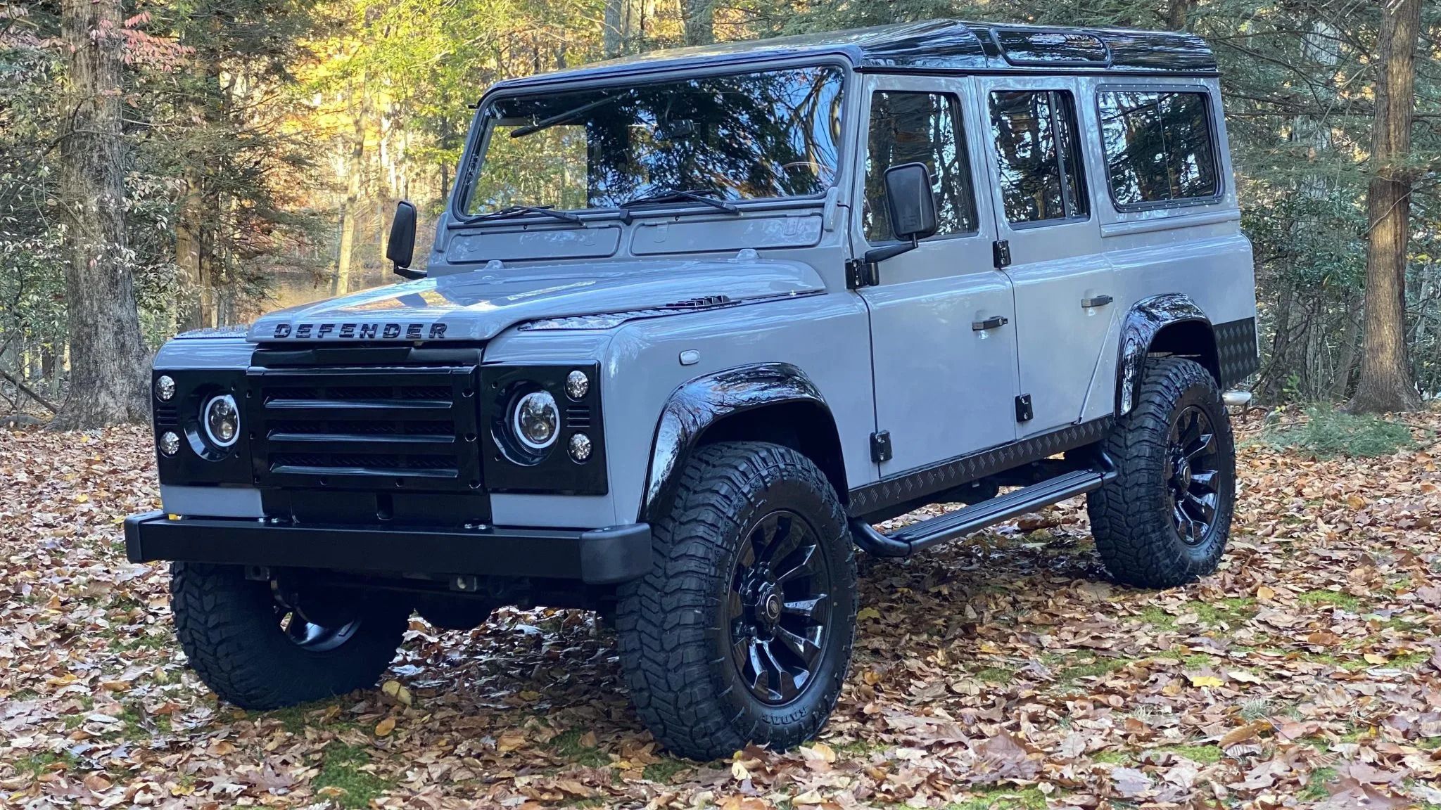 Here's Why This Classic Land Rover Defender Costs Over $300,000