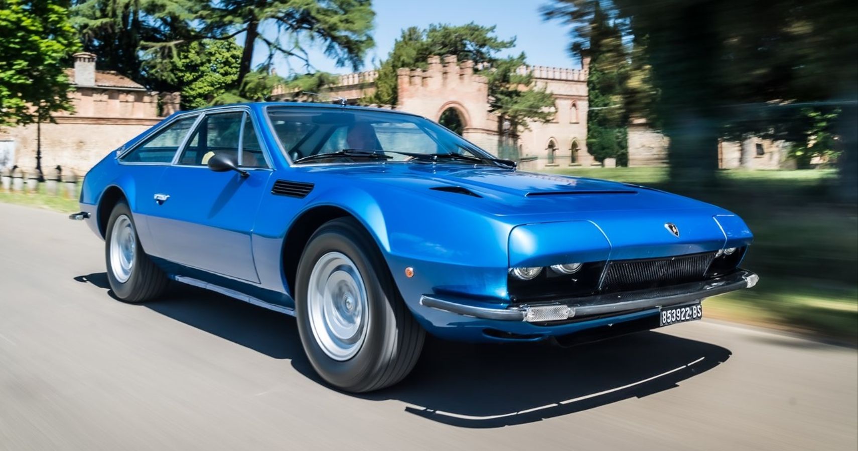 1970 Lamborghini Jarama GT Front Quarter View Blue