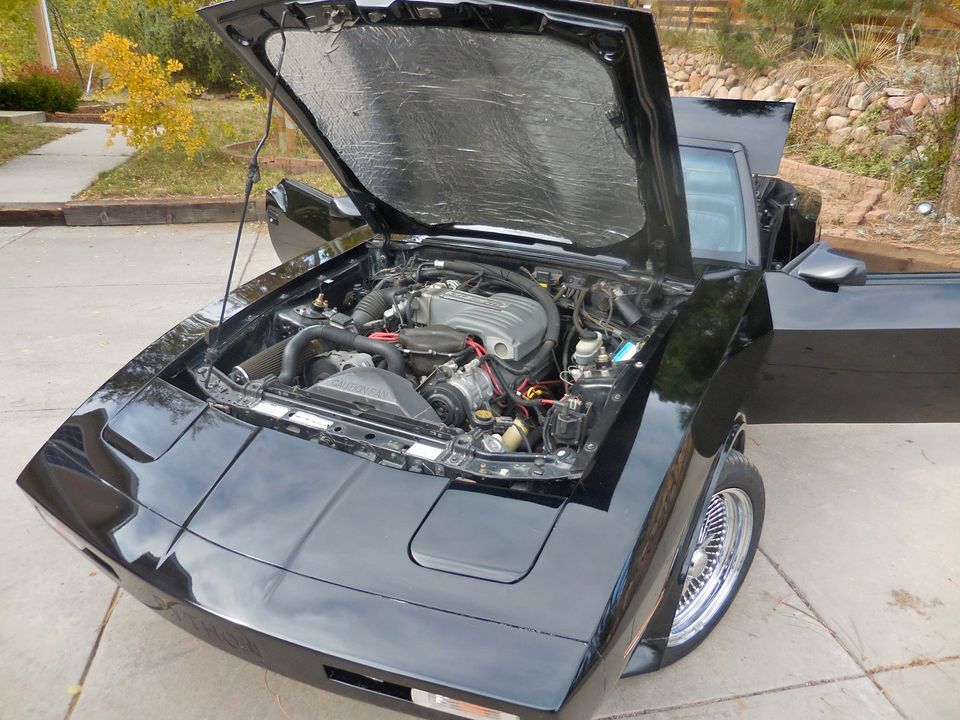 1991 Ford Python Mustang Vista del cuarto delantero Capó abierto