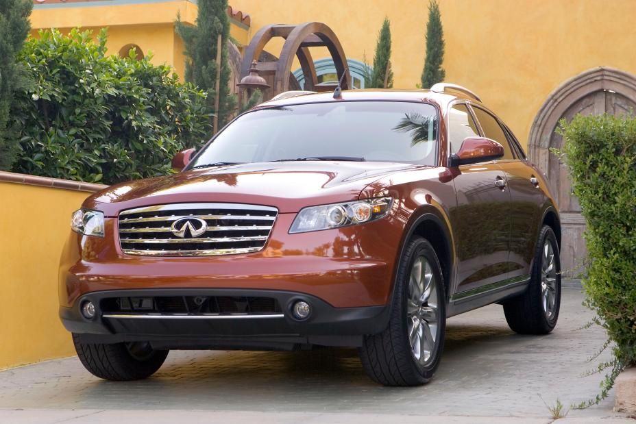 Red 2007 Infiniti FX35 on the driveway