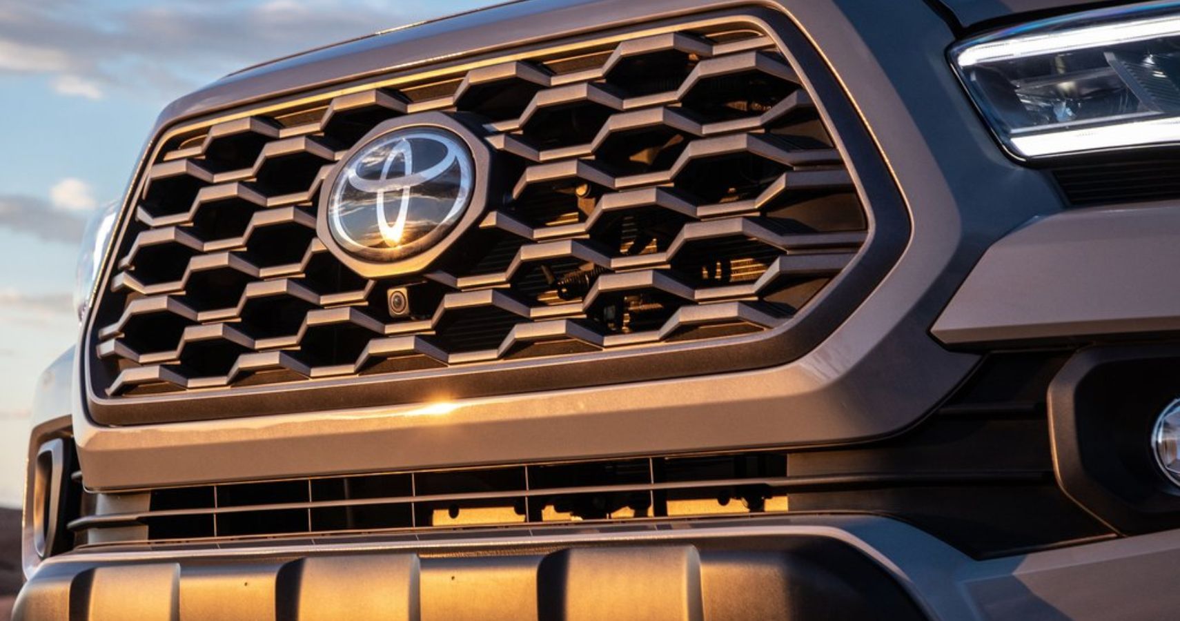 2020-toyota-tacoma-grille