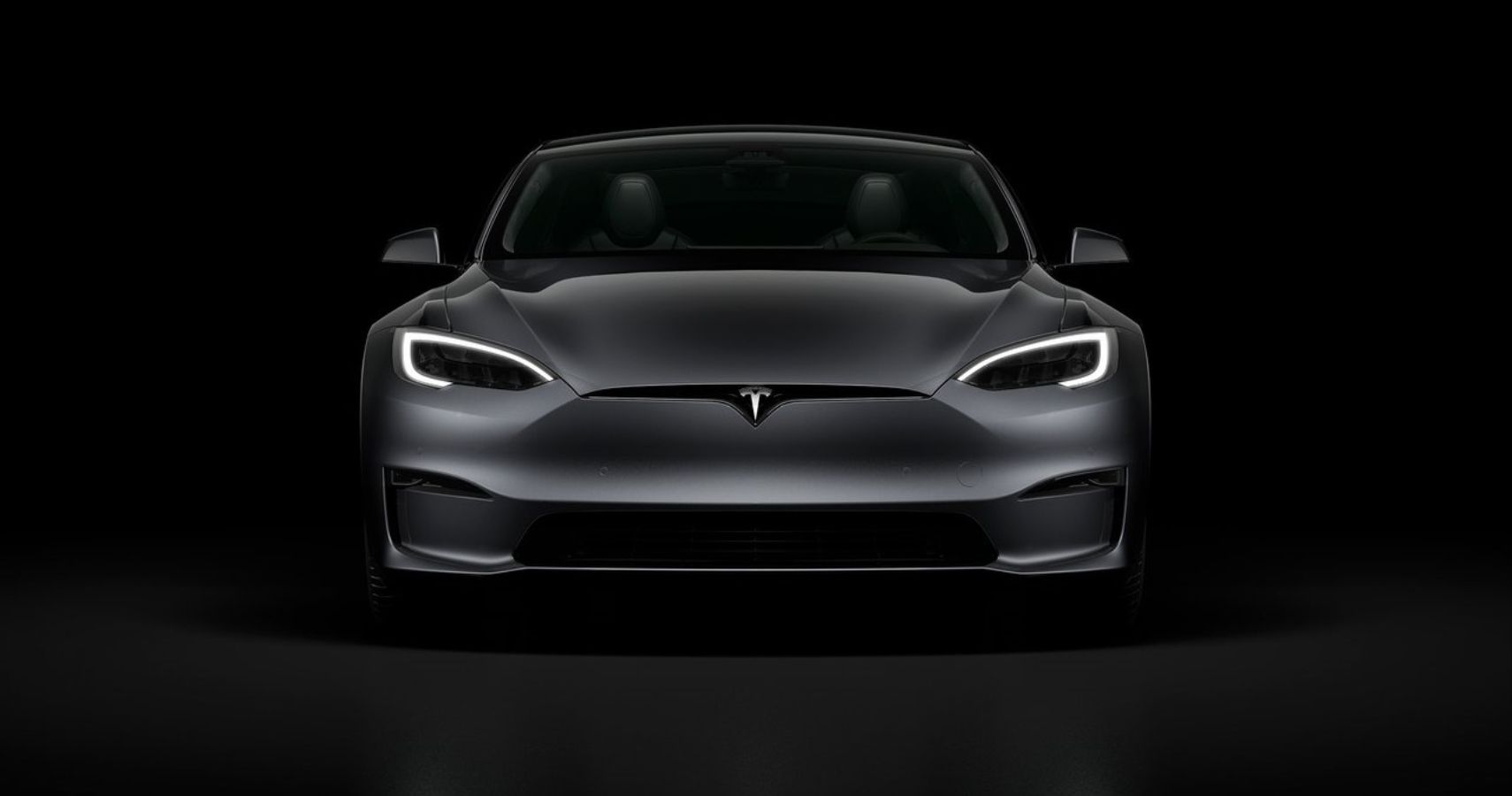 2021 Tesla Model S Front View