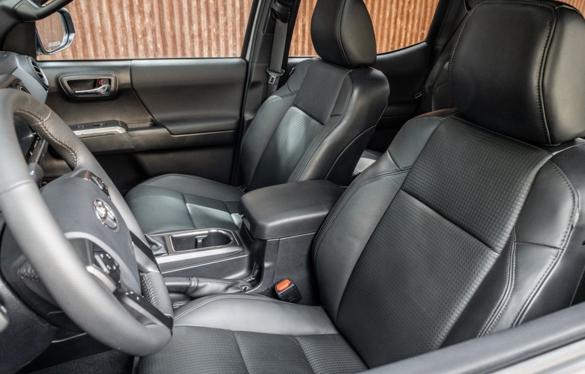 2022-toyota-tacoma-interior-cabin-seats