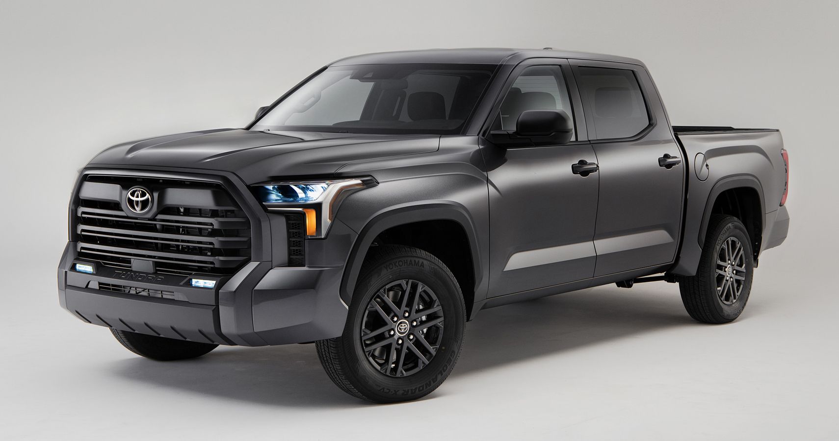 2023 Toyota Tundra SX Package Front Quarter Magnetic Gray Metallic