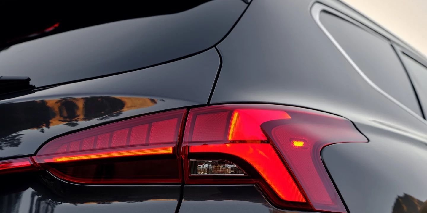 Hyundai hybrid Santa Fe taillights