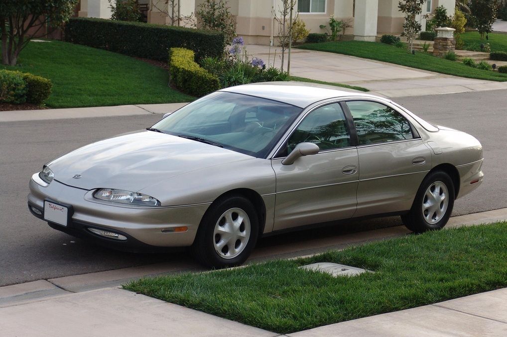 Beige 1997 Oldsmobile Aurora