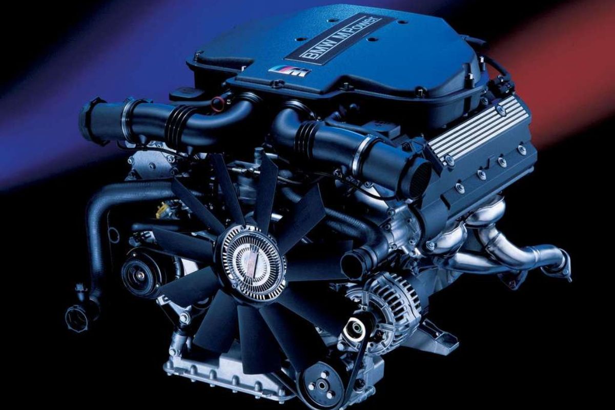 bmw-m5-S62-engine