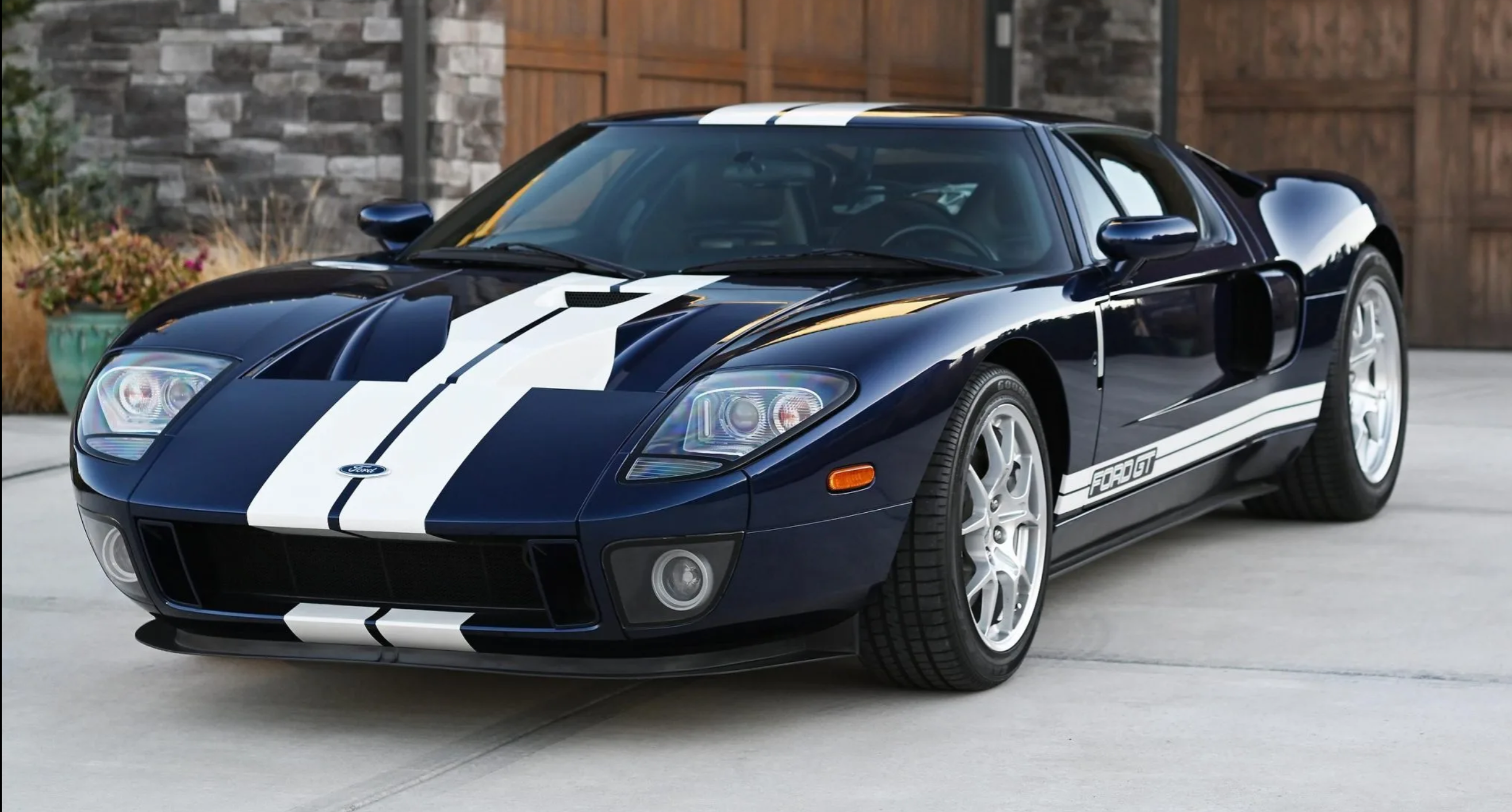 Blue 2005 Ford GT