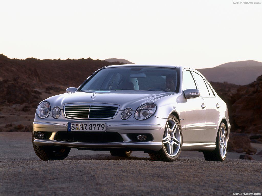 Mercedes-Benz-E55_AMG-2003-1024-02