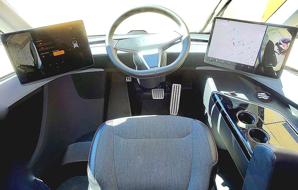 Photo de l'intérieur de la Tesla Semi
