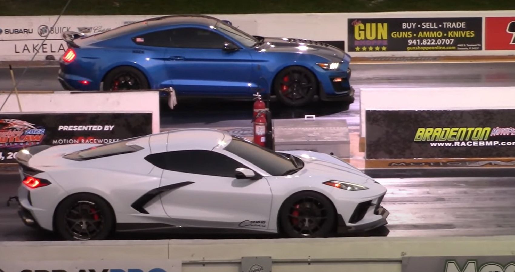 Blue Twin Turbo Ford Mustang Shelby GT500 Versus white Twin Turbo C8 Chevrolet Corvette Stingray