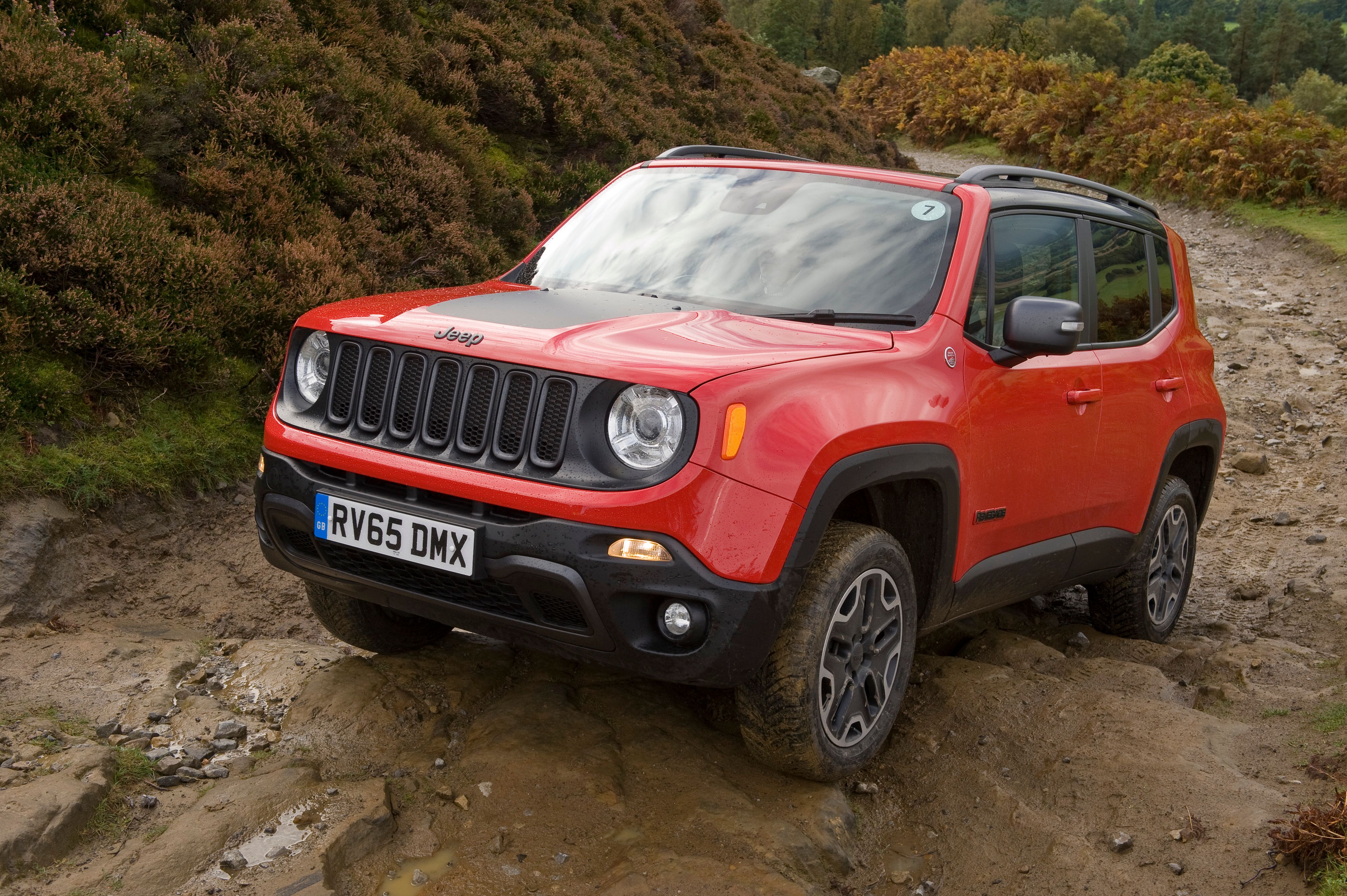 The 2017 Jeep Renegade goes uphill.