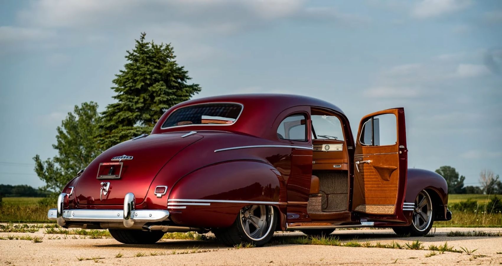 Watch this backyard 1947 hudson super six become an incredible hemi