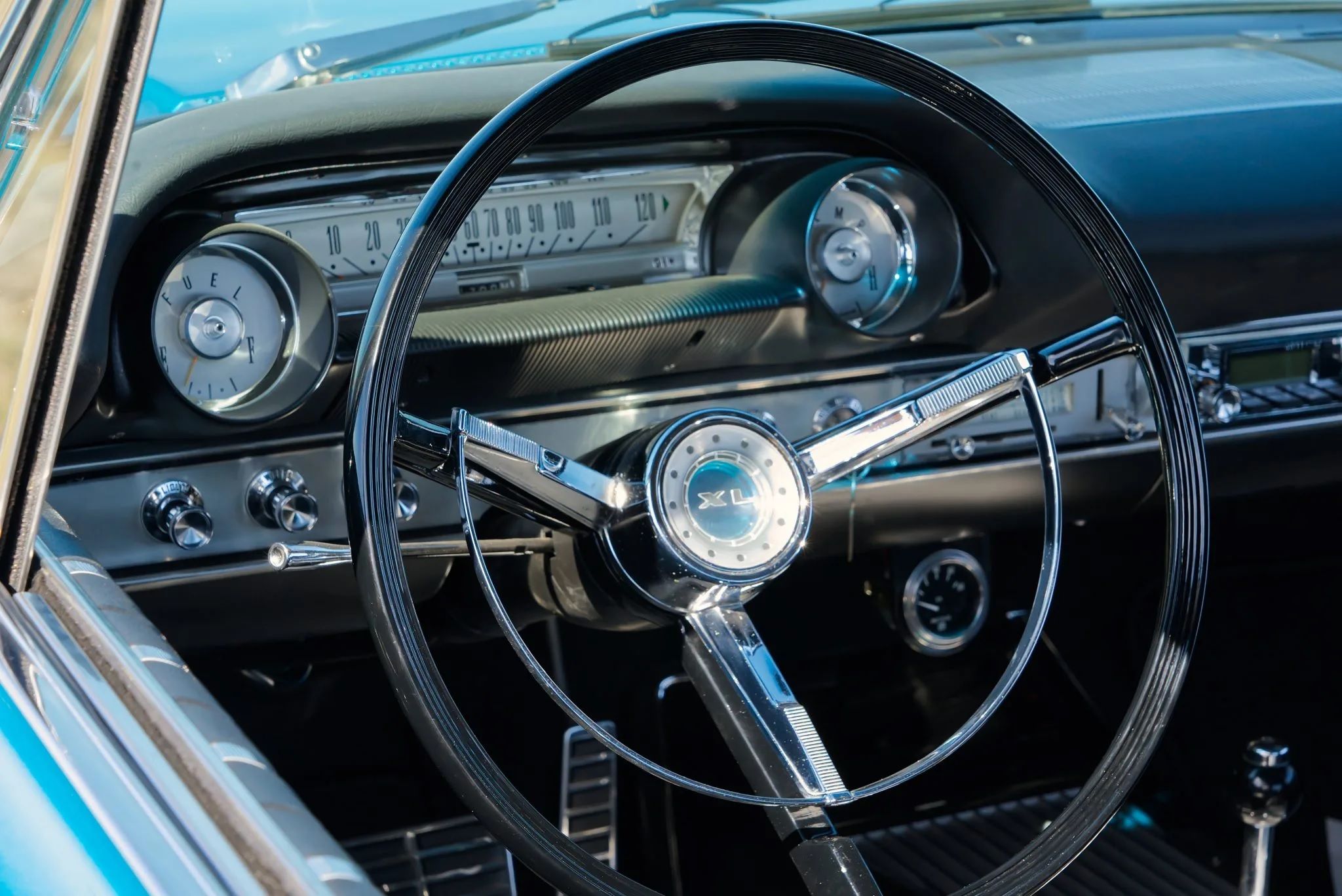 1964-ford-galaxie-500-interior