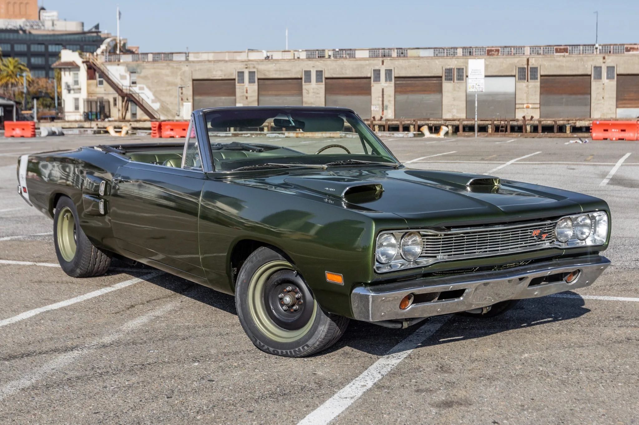 1969-dodge-coronet-rt-convertible-exterior-front-angle