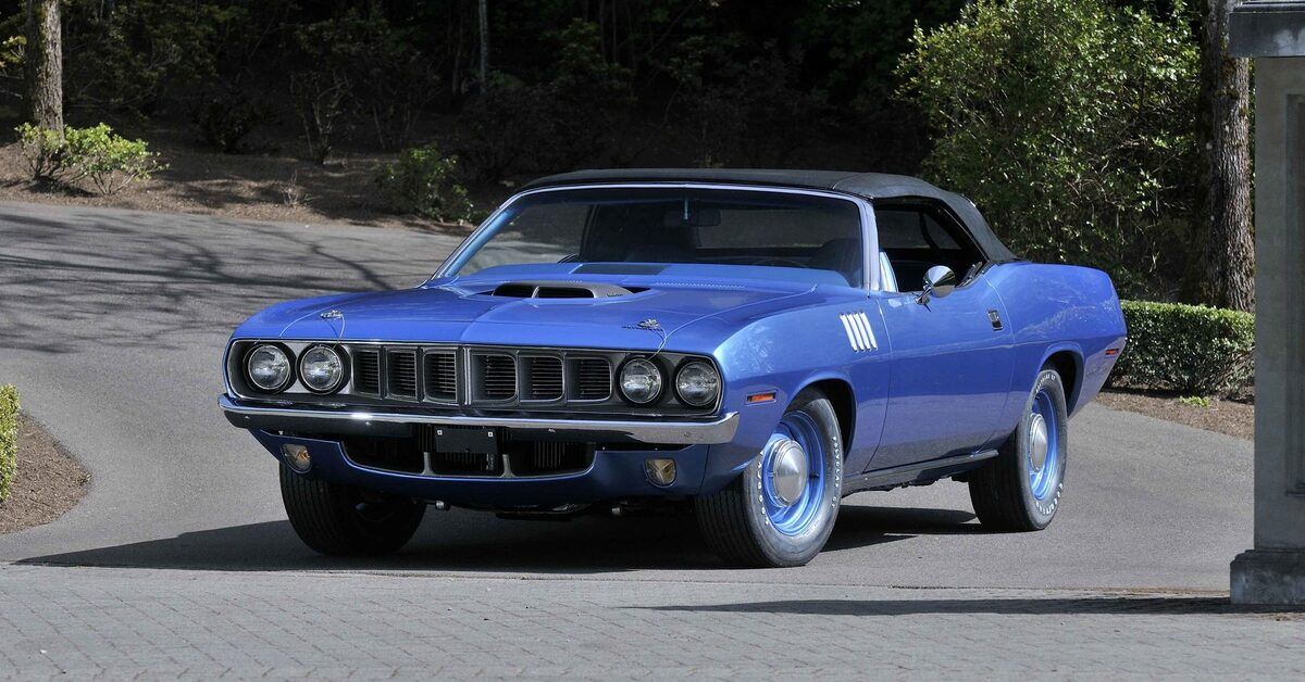 Here's Why 1971 Plymouth Hemi Cudas Are Worth Almost Half A Million Dollars