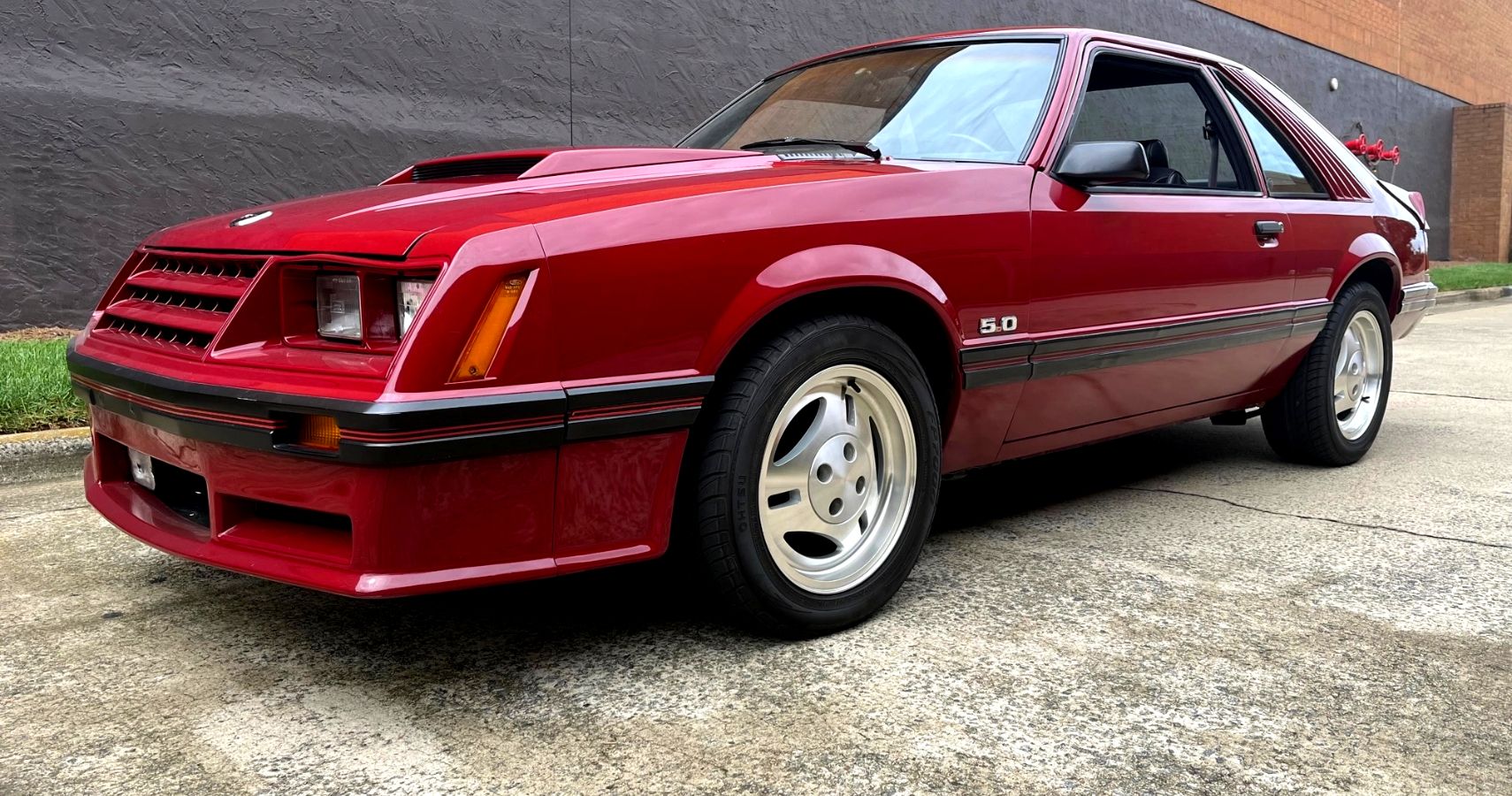 1982-ford-mustang-gt-exterior-front-angle