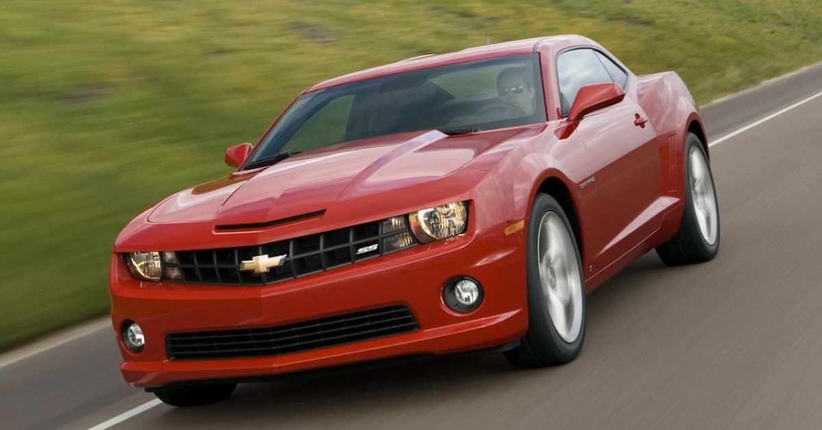 2010 Chevrolet Camaro SS front 3/4 view