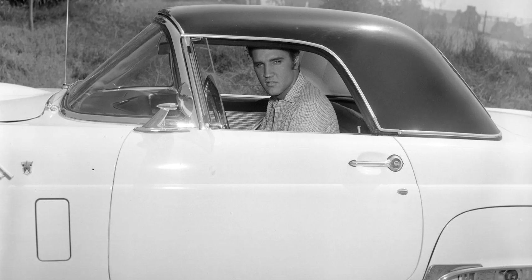 10 Amazing Classic Cars Owned By Elvis Presley