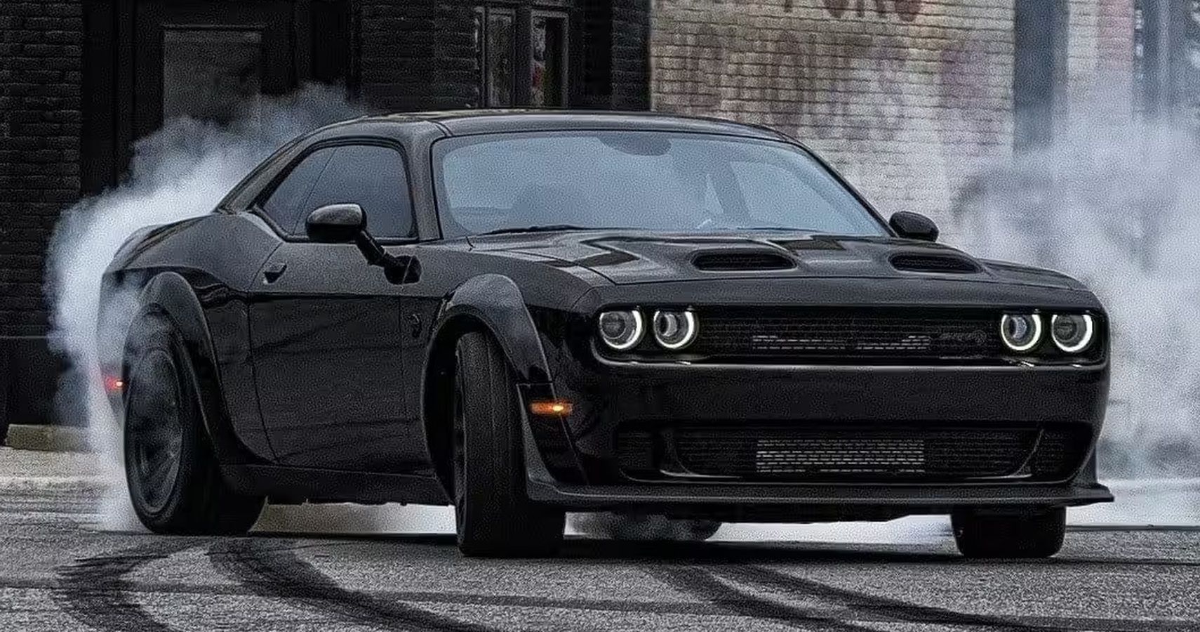 2022 Dodge Challenger Hellcat Cropped