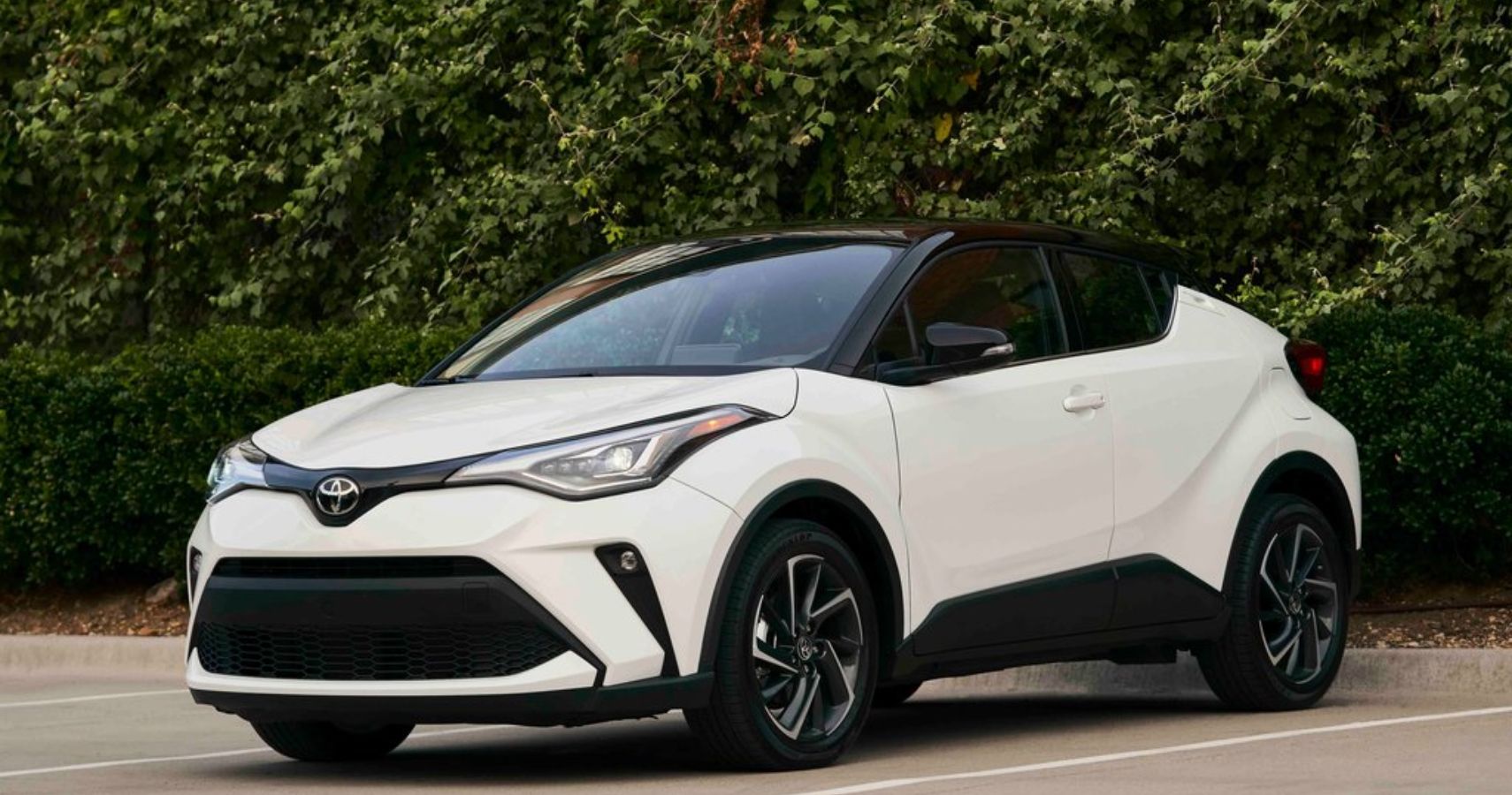 White 2022 Toyota C-HR parked outside
