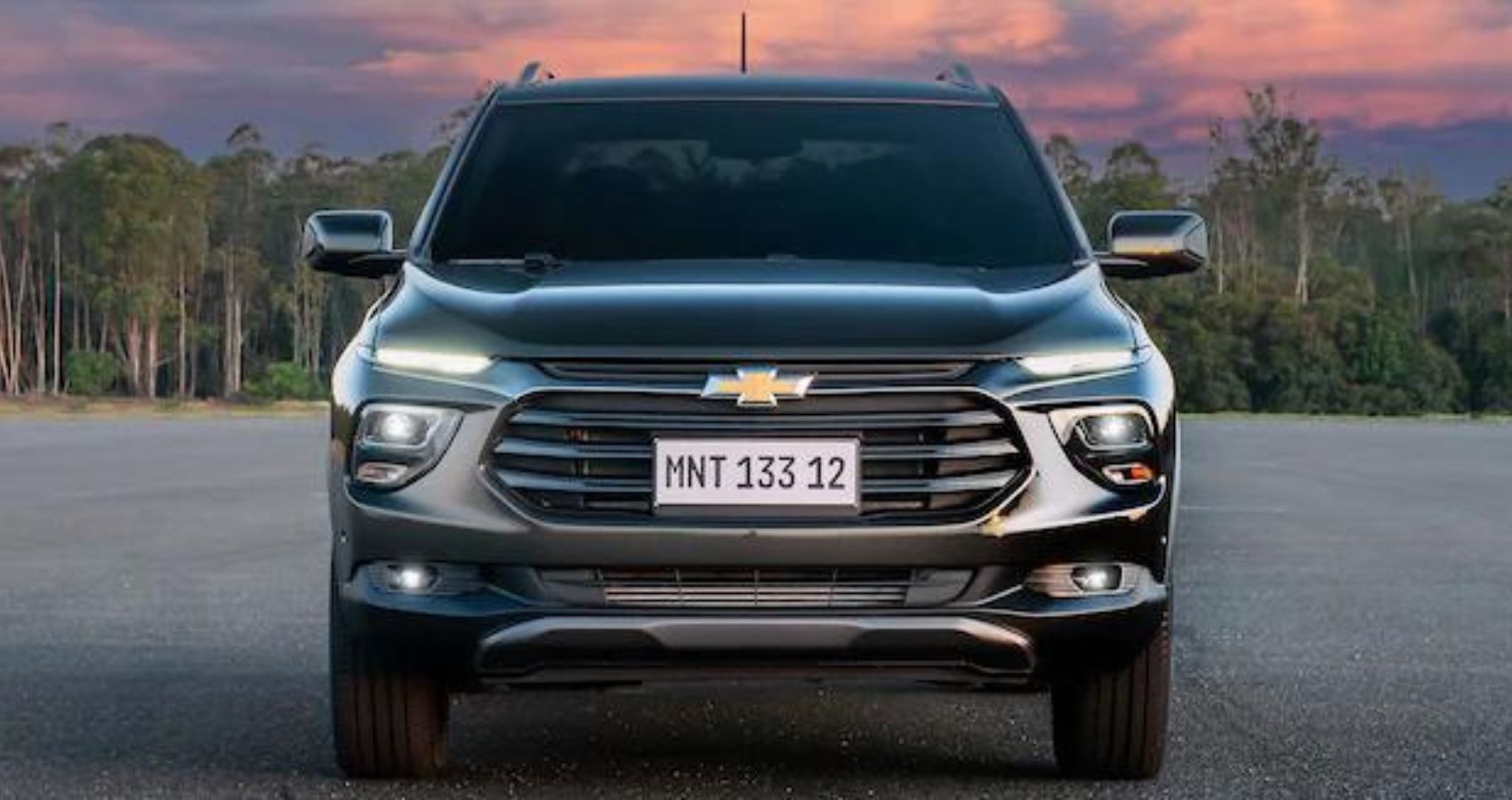 Front Look Of The Green 2023 Chevrolet Montana Compact Truck 
