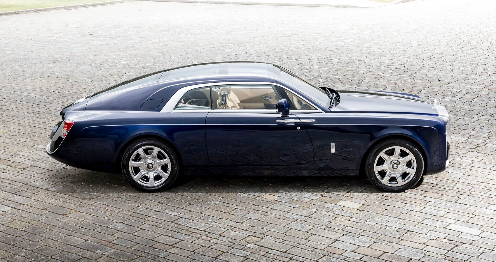 Rolls-Royce Sweptail Profile On Road
