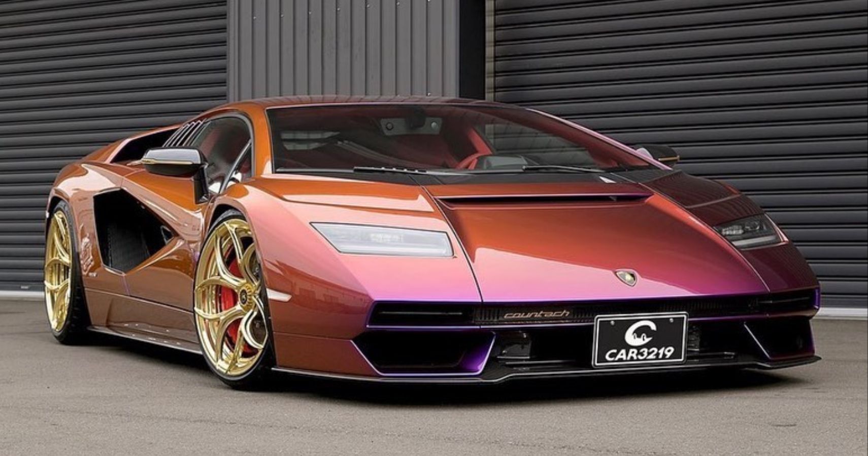 The World's First Modified 2021 Countach Has A Paint Job Unlike Any Other  Lamborghini