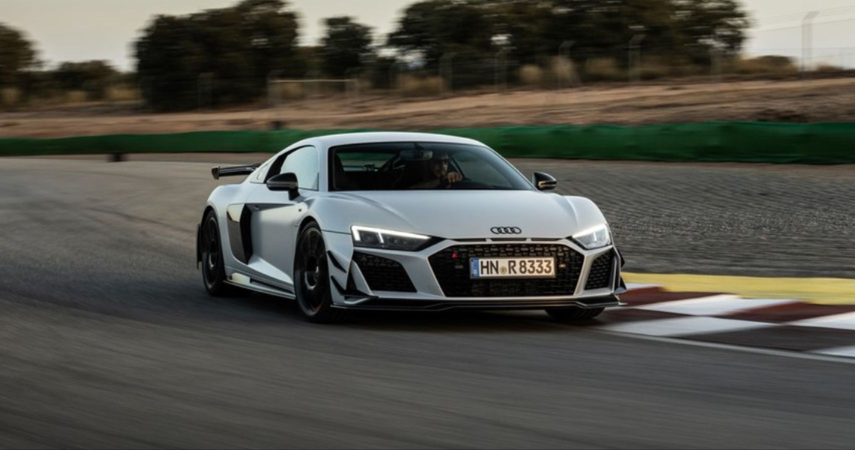 Why We’d Choose The 2023 Audi R8 Over The 2023 Porsche 911