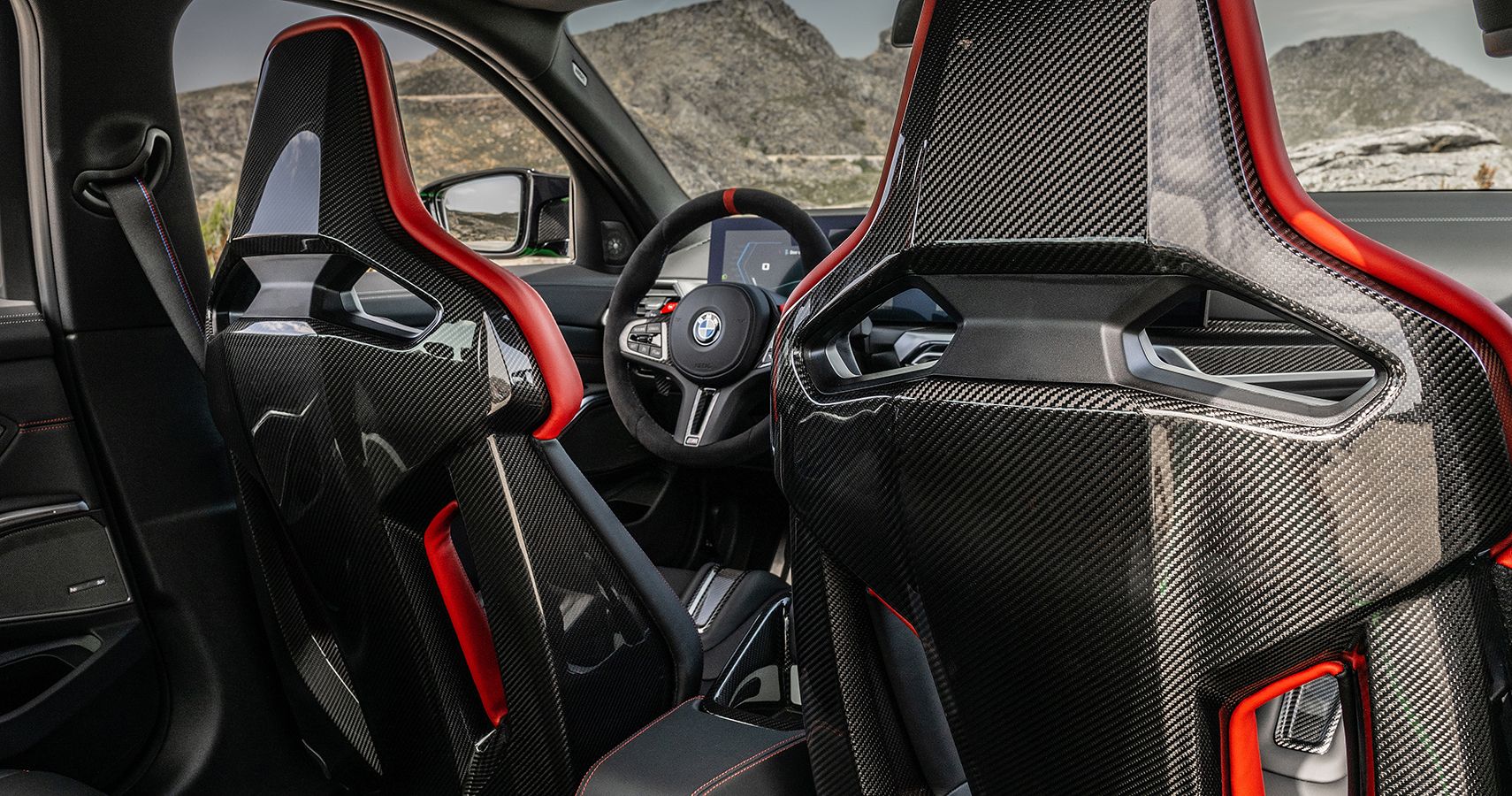 2023 сиденья BMW M3 CS из углеродного волокна