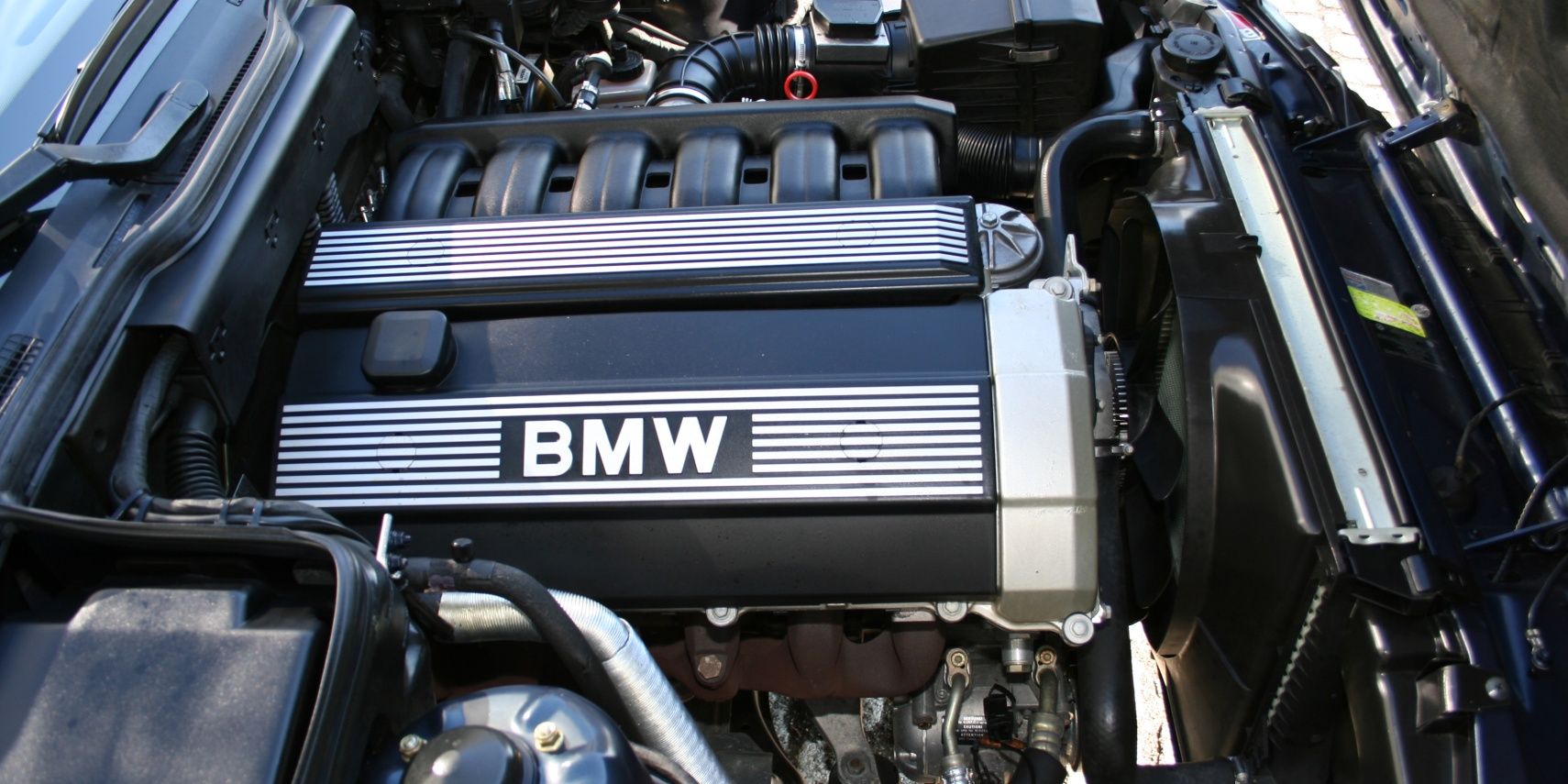 BMW M50 Engine Cropped