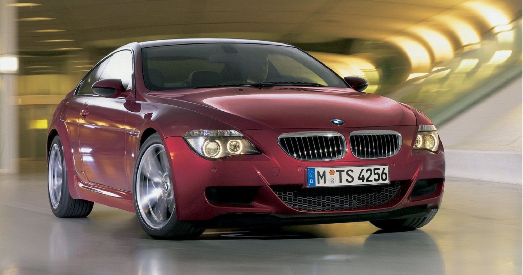 2005 BMW M6 - Front red