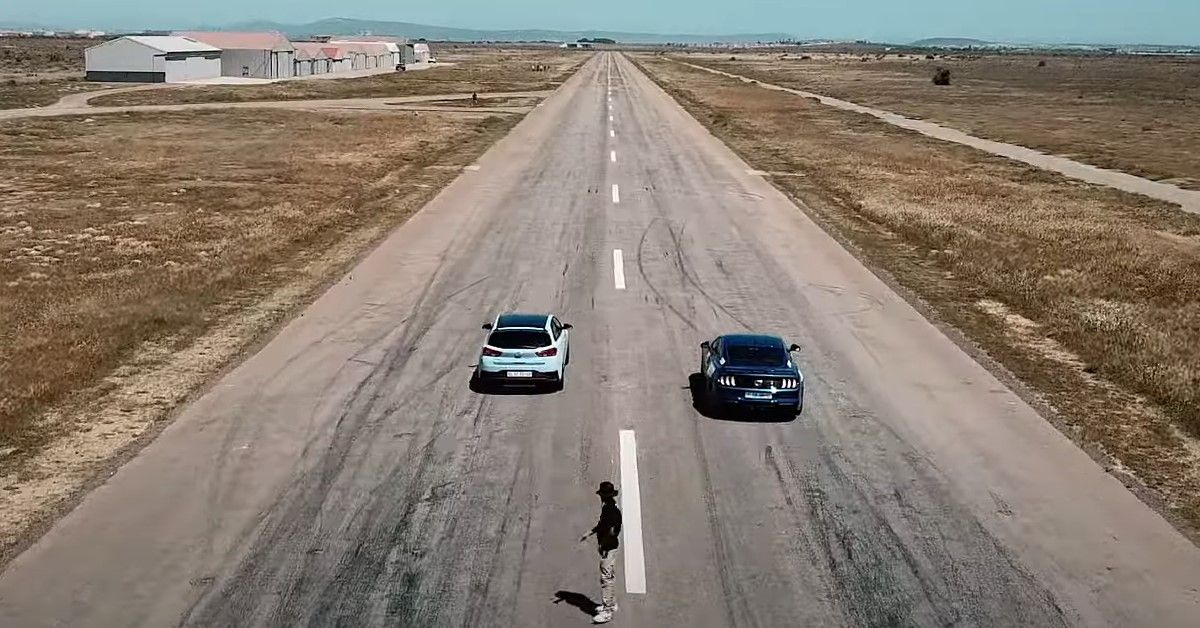 Watch What Happens When A Hyundai i30 N Challenges A Ford Mustang GT/CS To A Drag Race