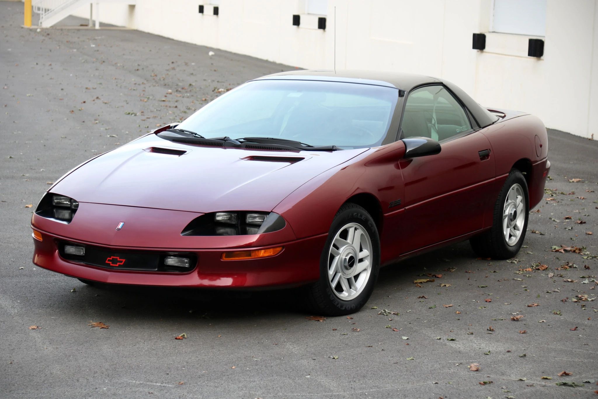 10 Reasons Why The Chevrolet Camaro Z28 Is A Classic Muscle Car That Still Delivers Thrills Today