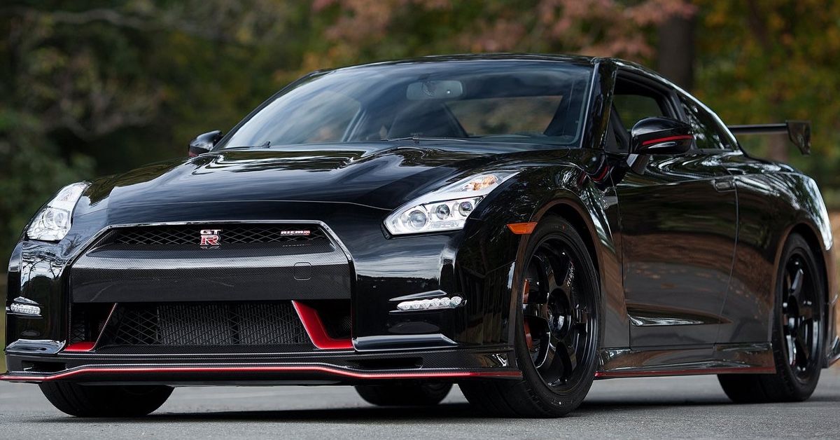 feature Nissan-GT-R_Nismo-2015-1280-06