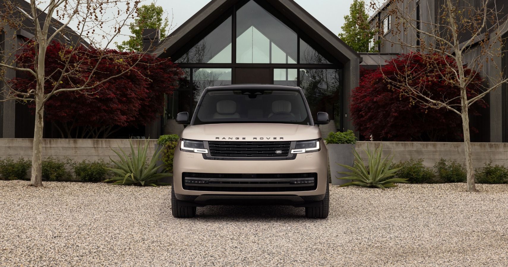 A look at the 2023 Land Rover Range Rover. 