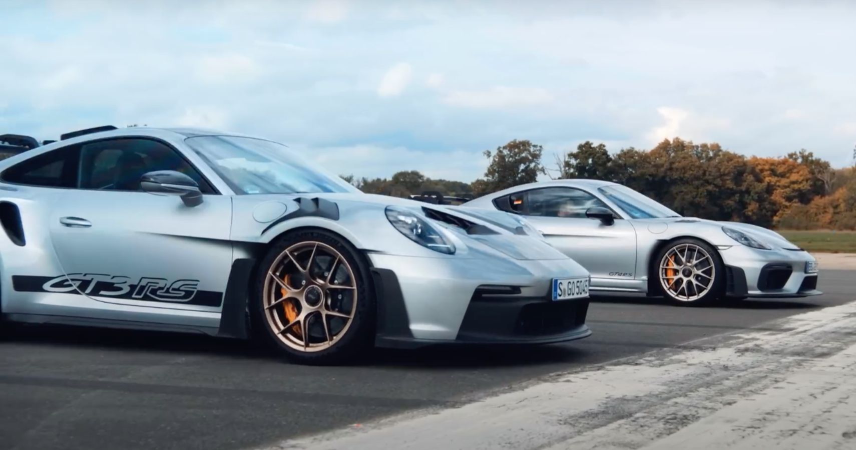 Supercar vs. Race Car Test: 2023 Porsche 911 GT3 RS vs. 911 GT3 Cup at Road  America!